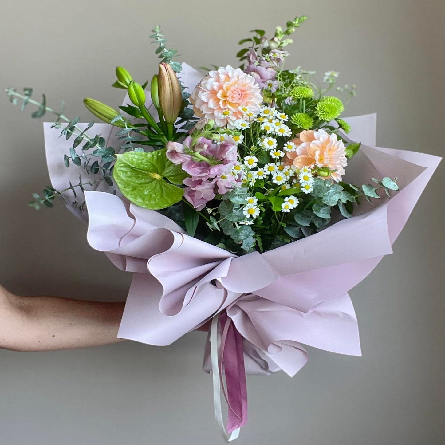 Florist Elanora flower delivery, pastel flowers, fresh flowers, pink flowers. girlfriend flowers. Florist Palm Beach. Flower delivery Gold Coast